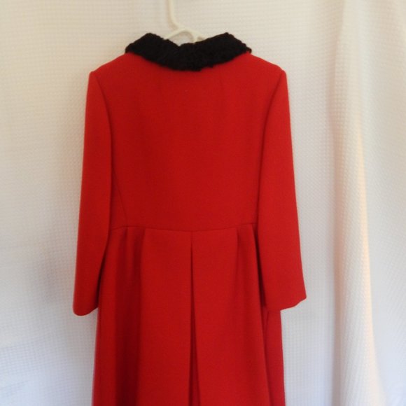 Girls red wool winter coat with black lamb wool collar. - Picture 2 of 3